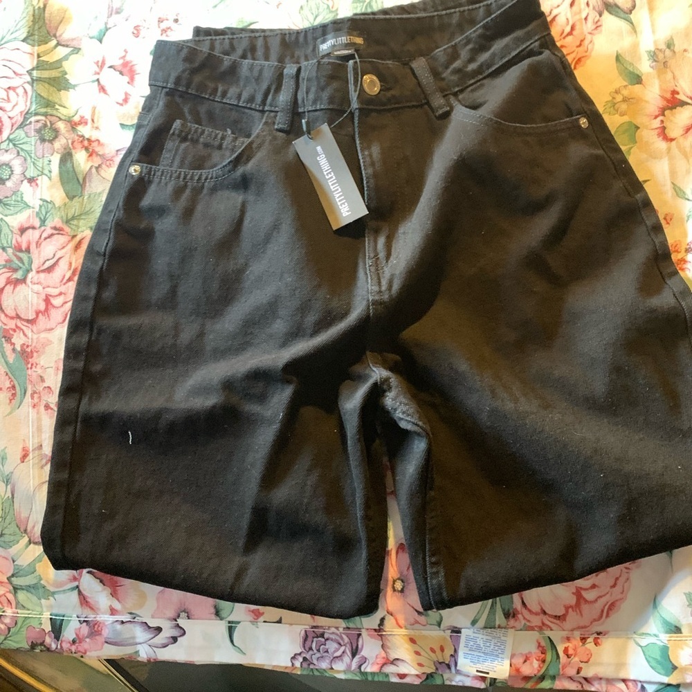 💠SOLD💠NWT Pretty Little Thing Women’s Jan’s in a black Size 6 - Picture 4 of 14